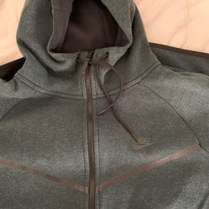 Nike Tech Fleece Zip Up Hoodie Green XL NWOT